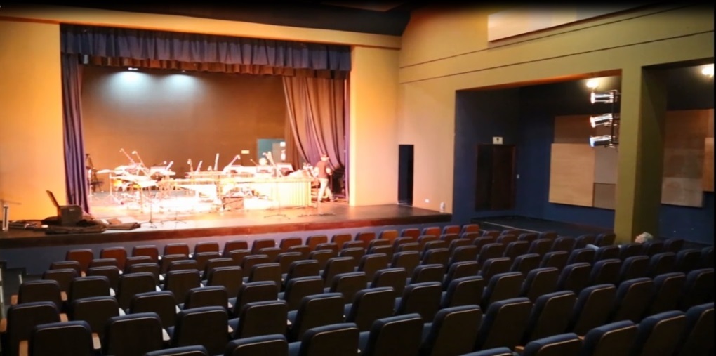 Teatrino del Teatro Municipal Enrique Buenaventura.jpg